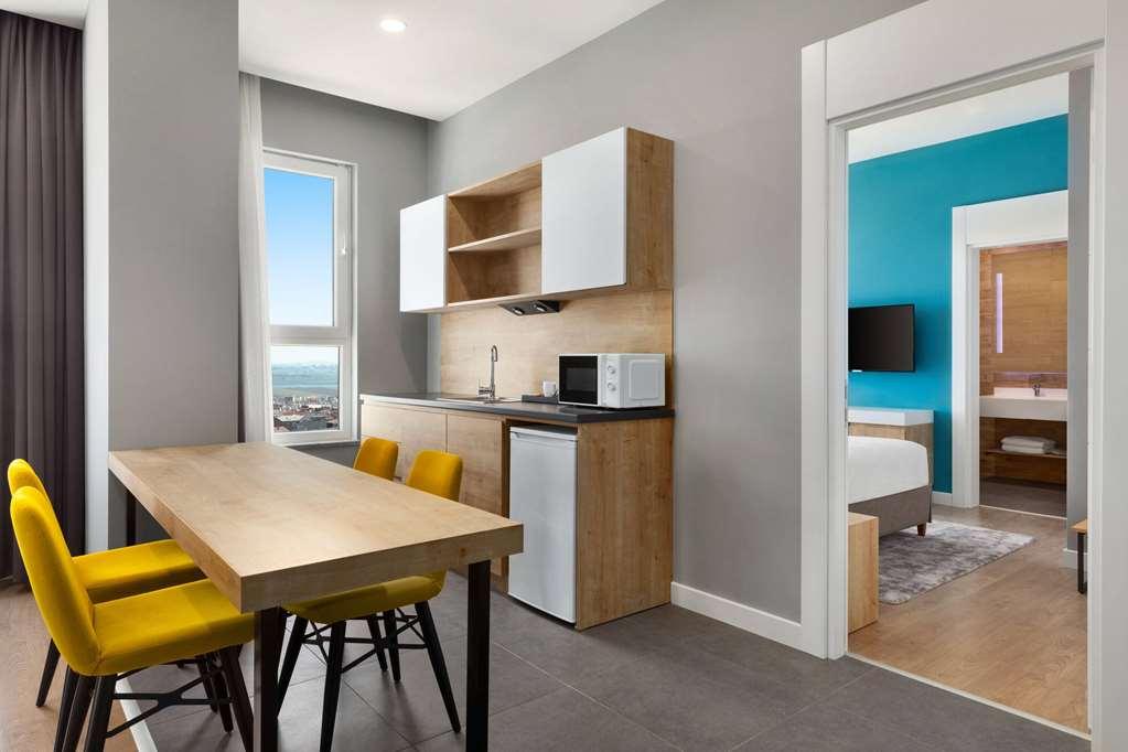 Days Inn & Suites By Wyndham Esenyurt Stambuł Pokój zdjęcie