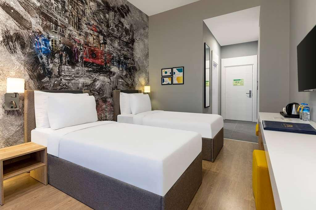 Days Inn & Suites By Wyndham Esenyurt Stambuł Pokój zdjęcie