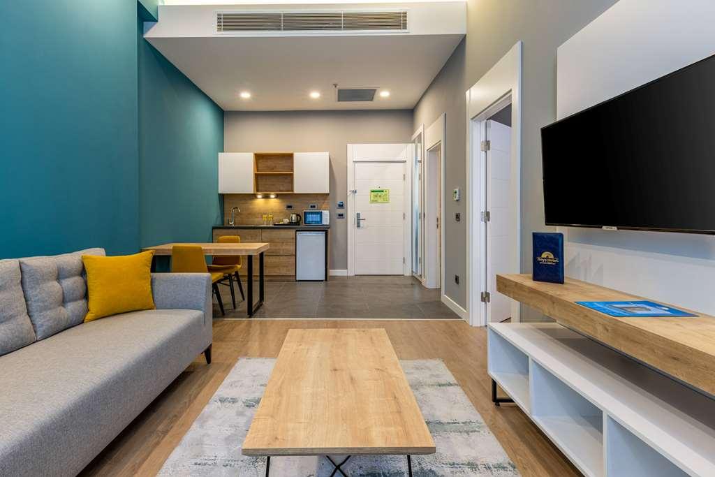 Days Inn & Suites By Wyndham Esenyurt Stambuł Pokój zdjęcie