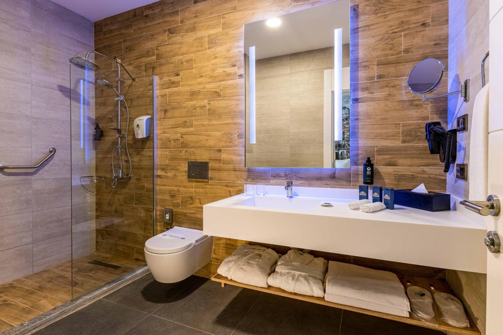 Days Inn & Suites By Wyndham Esenyurt Stambuł Zewnętrze zdjęcie