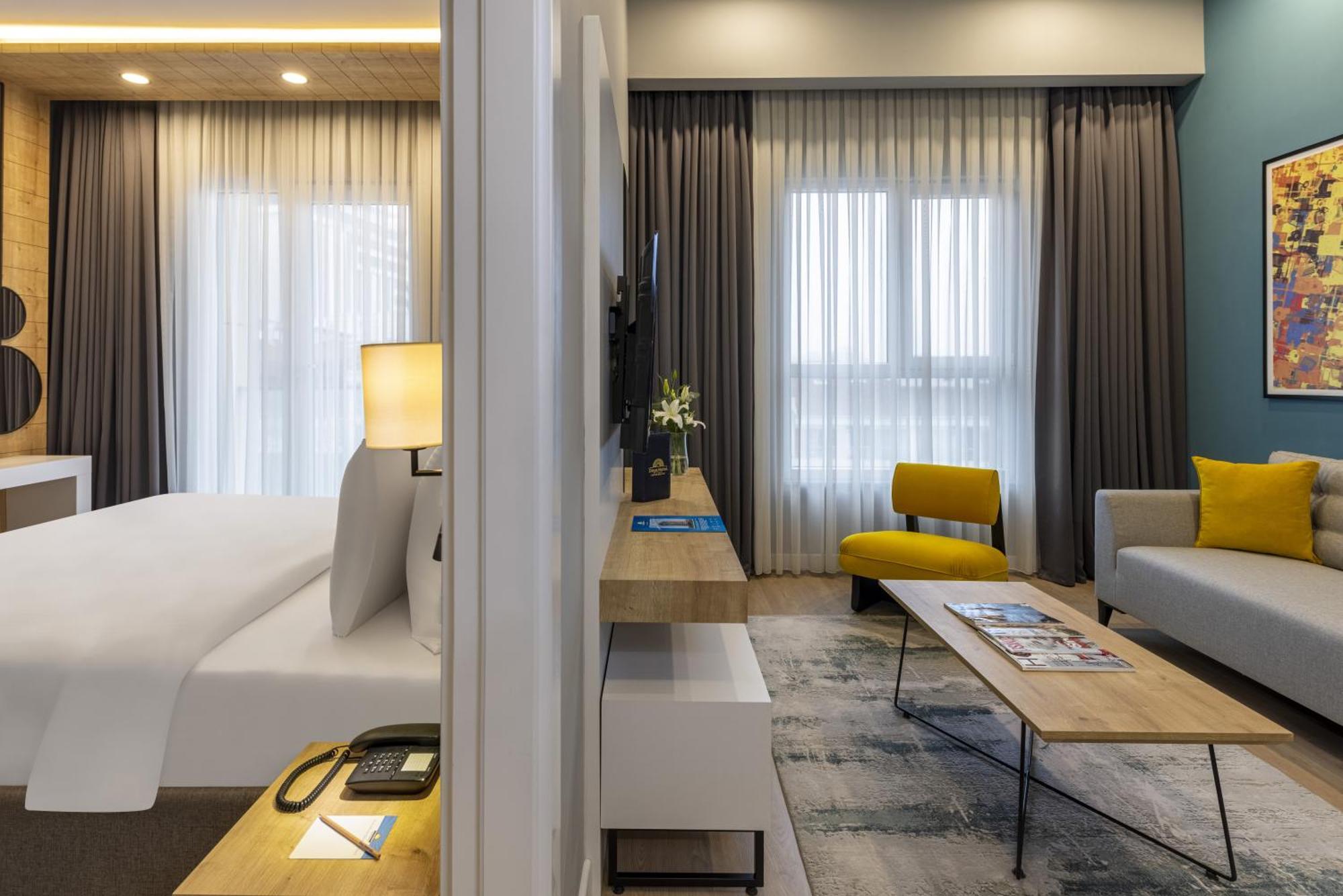 Days Inn & Suites By Wyndham Esenyurt Stambuł Zewnętrze zdjęcie